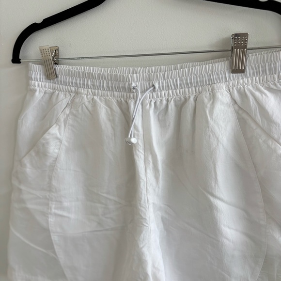 Adidas Original Nylon Women's White Athletic Shorts Drawstring Pockets Lined L - Picture 5 of 13